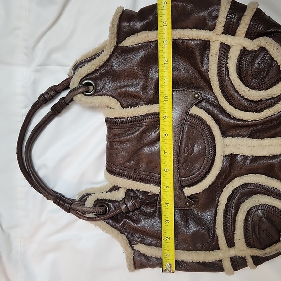 Jessica Simpson Brown and Cream Faux Leather and Sherpa Shoulder bag - Picture 13 of 16